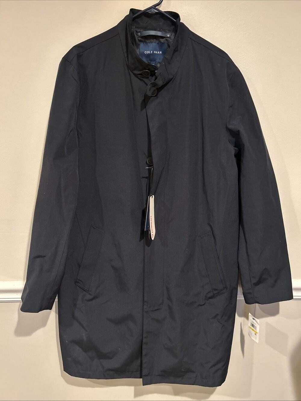 READ- NWT- Cole Haan Men's 3-in-1 Water Resisitant Raincoat (Outer shell only)